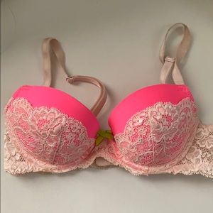 Victoria's Secret Exclusive Dream Angels bra